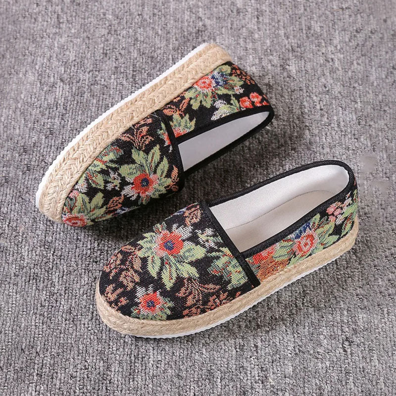 Vintage Flatform Slip-On Shoes