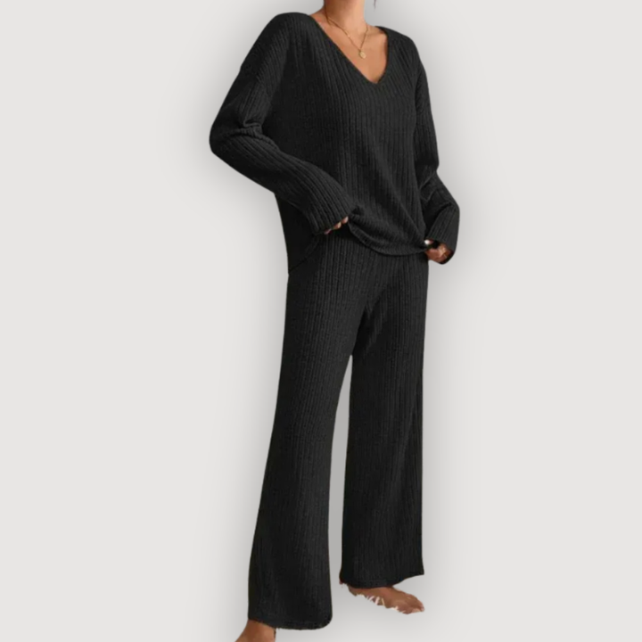 BRONTE – Cozy Knit Ensemble