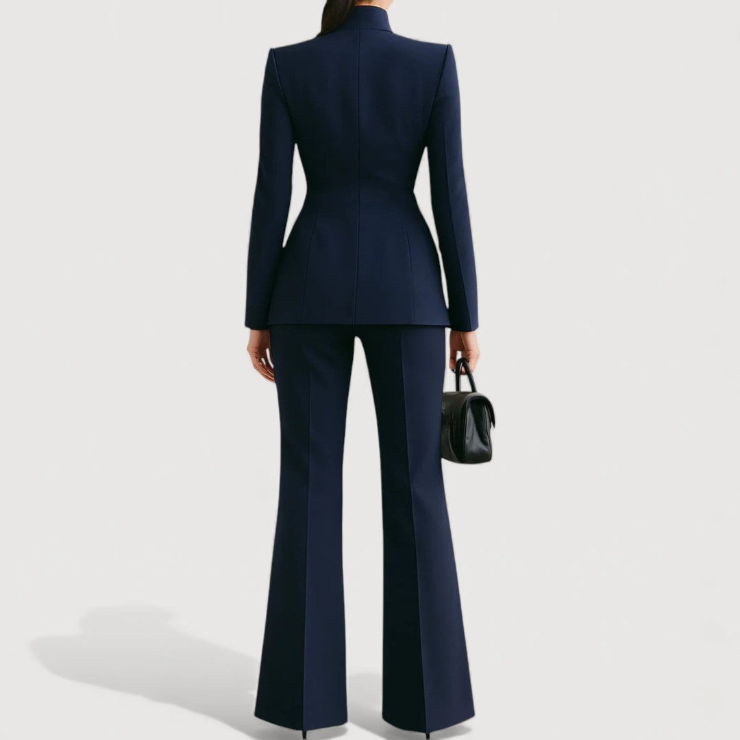 THEA – Sophisticated Tailored Ensemble