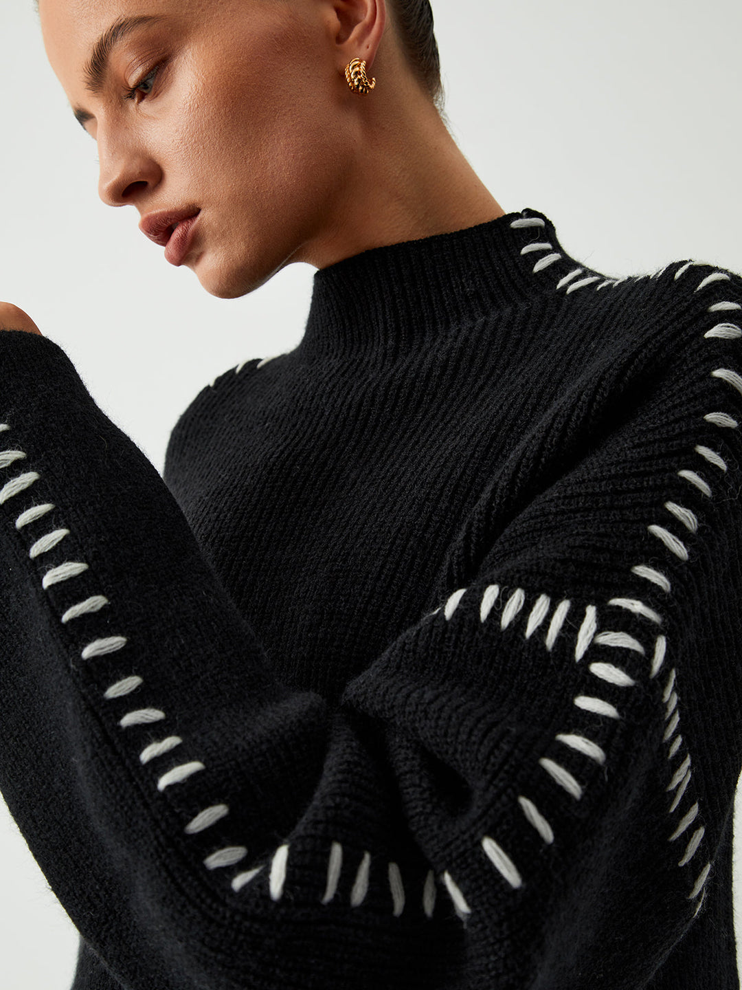 Paula | Oversized Neck Sweater